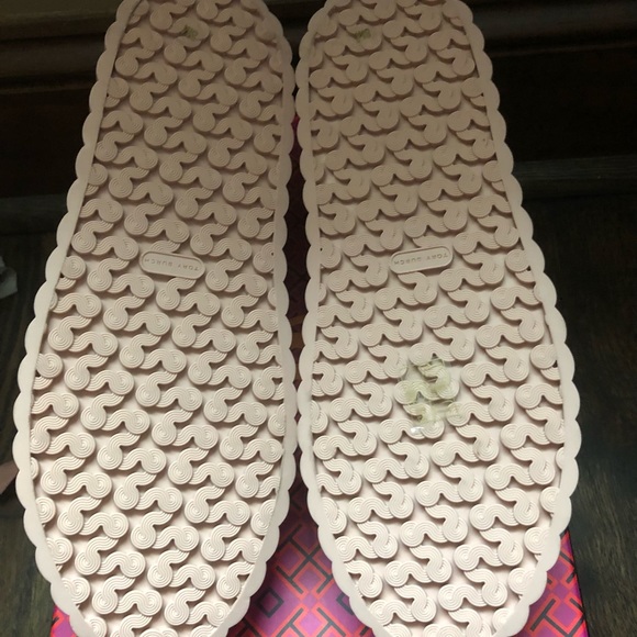 ❌SOLD❌NIB TORY BURCH Cotton/Silk Platform Scallop Shoes - Picture 10 of 13